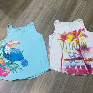 Girls tanks 2/$16